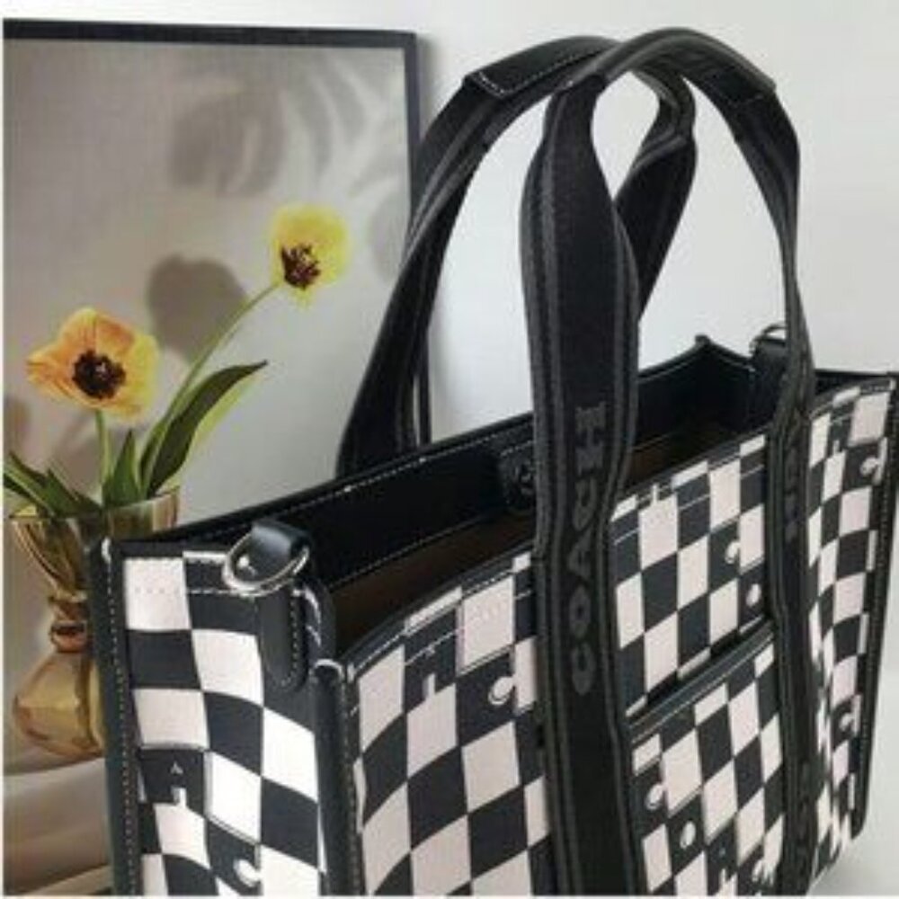 🍄Smith Tote With Checkerboard Print CR101 - Picture 3 of 5